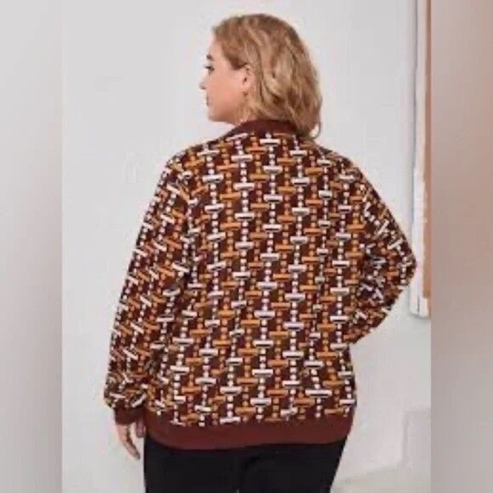 ❄️ Emery Rose | Plus Geo Print Zipper Bomber Jacket Various Sizes Available - Picture 2 of 4